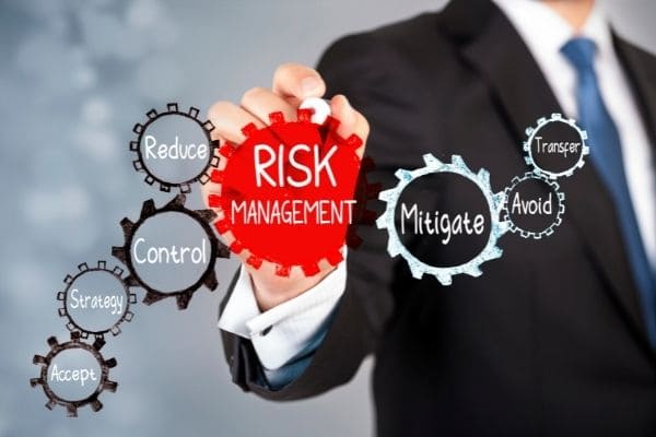 مبادئ إدارة المخاطر